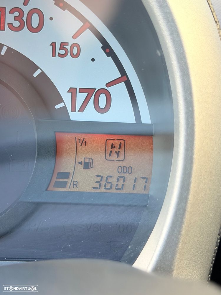 Toyota Aygo 1.0 Plus Sport Pack MM - 17