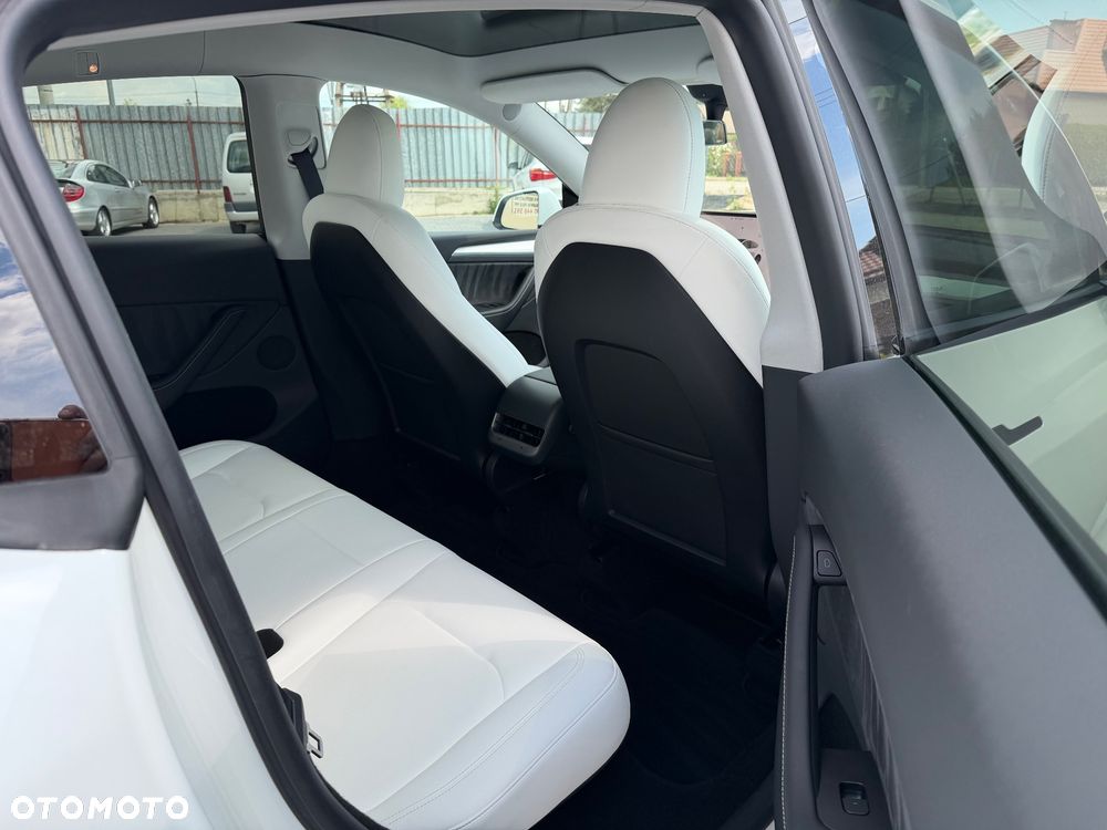 Tesla Model Y Standard - 6