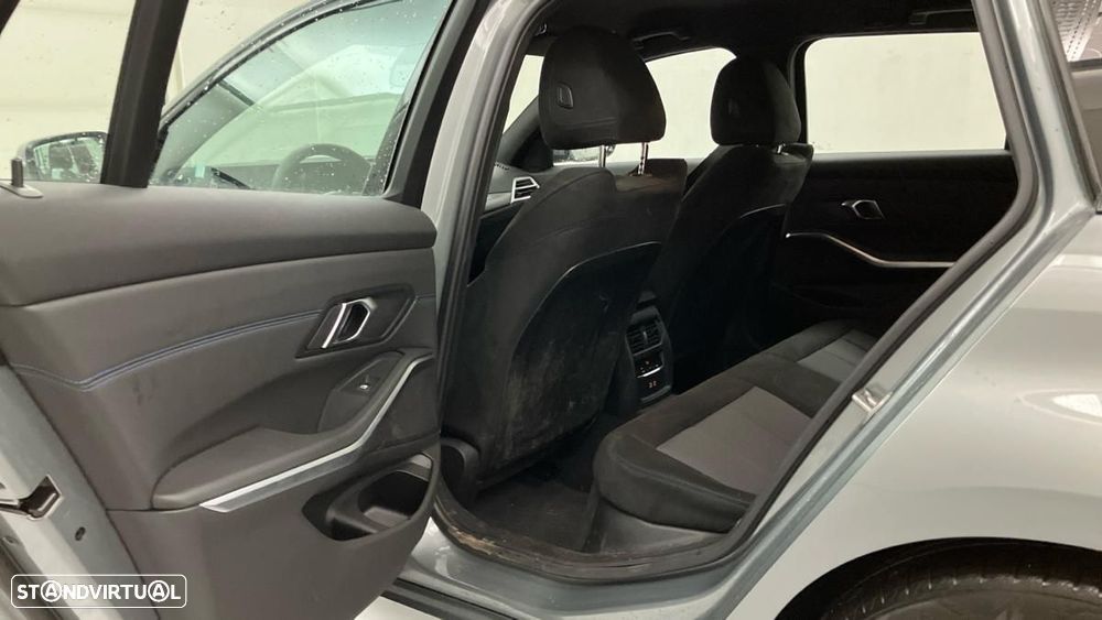 BMW 330 i xDrive Aut. - 6