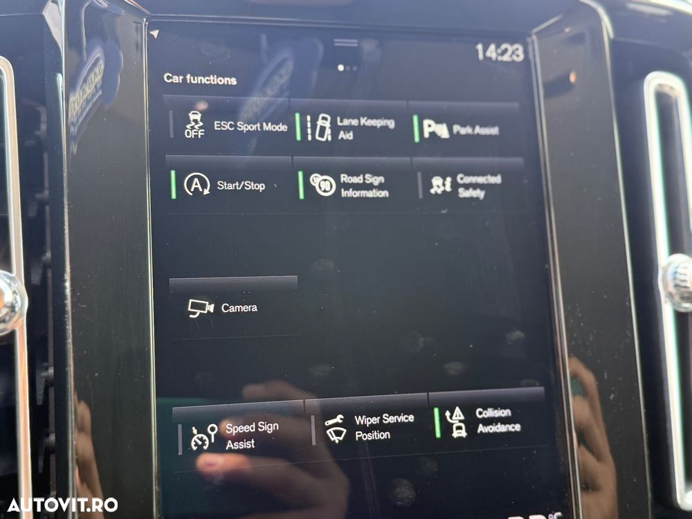 Volvo XC 40 D4 AWD Geartronic Momentum - 16