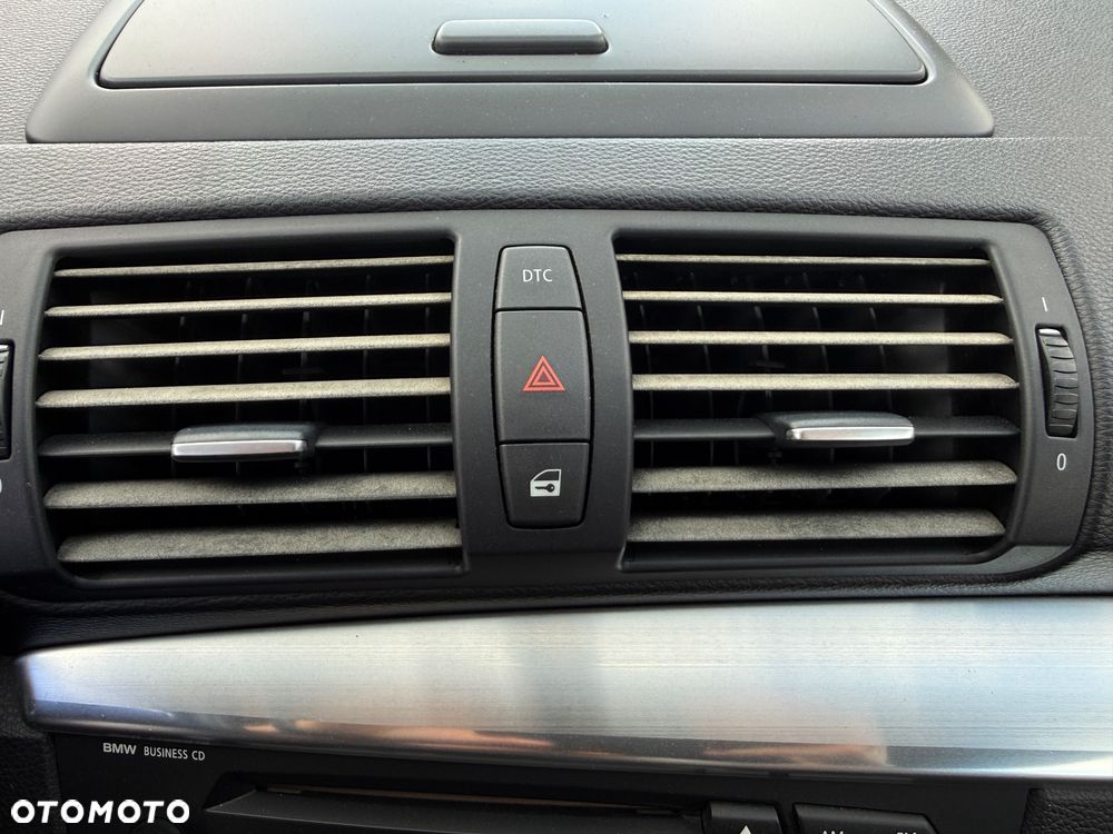 BMW Seria 1 118i - 24