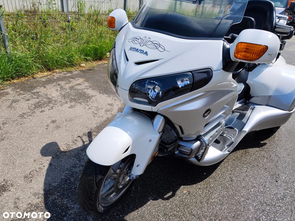 Honda GL - 25
