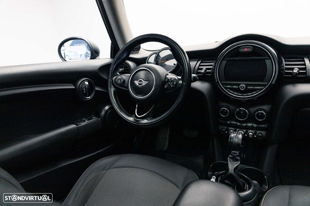 MINI 3 Portas Cooper D Aut. - 15