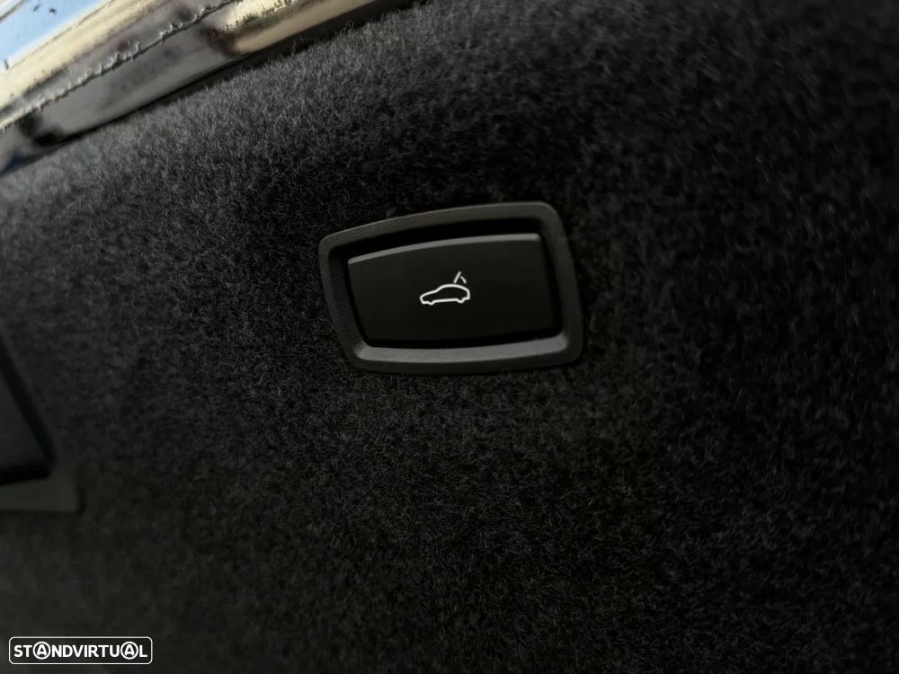 Porsche Taycan 4 - 28