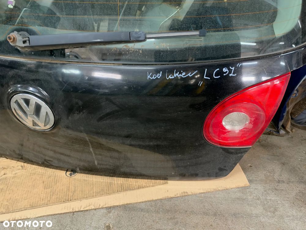 Golf V klapa bagażnika LC9Z - 3