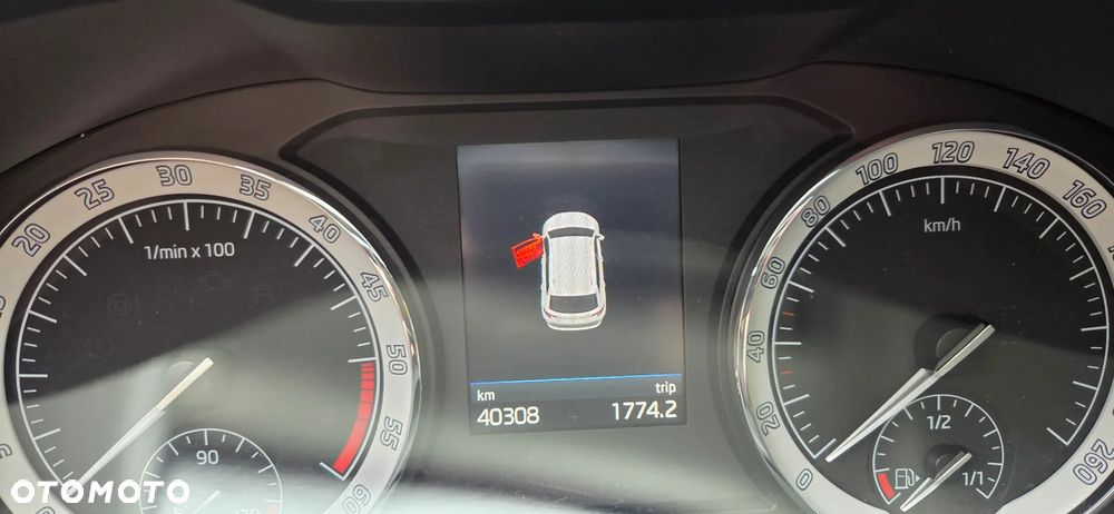 Skoda Karoq 1.6 TDI SCR 4x2 Ambition - 2