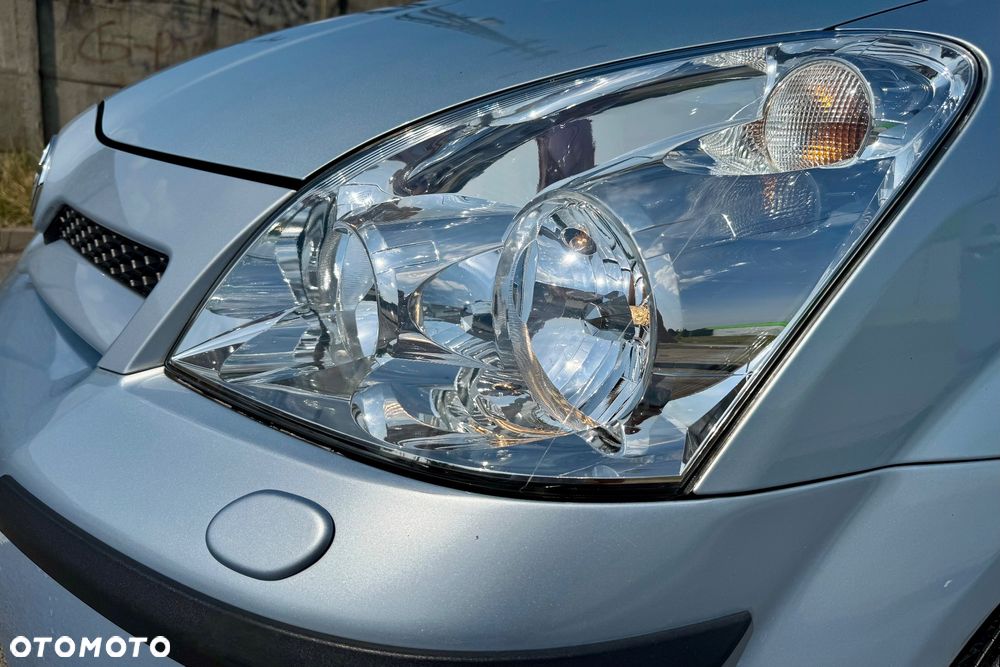 Toyota Corolla Verso - 30