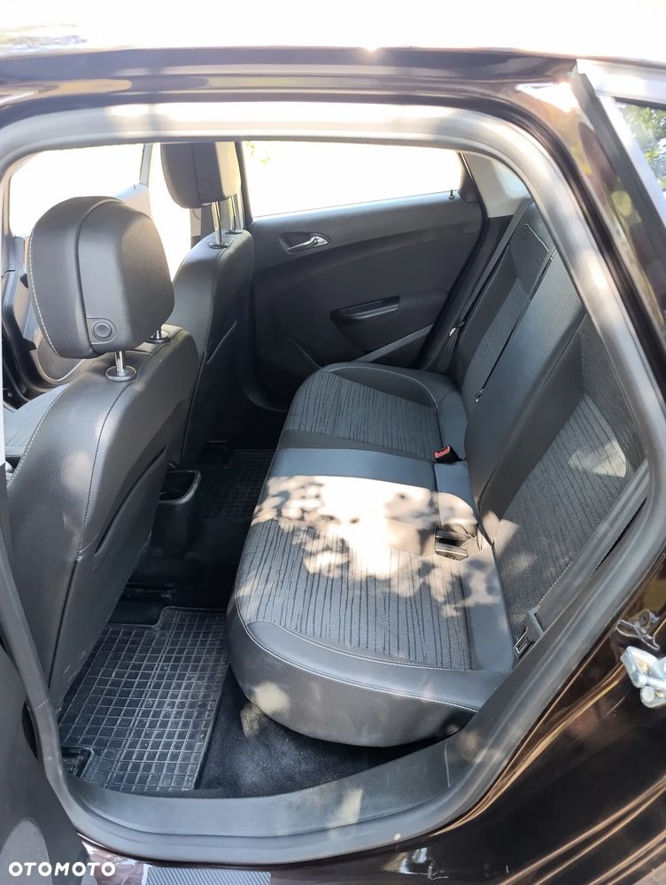 Opel Astra 1.6 Active EU6 - 12