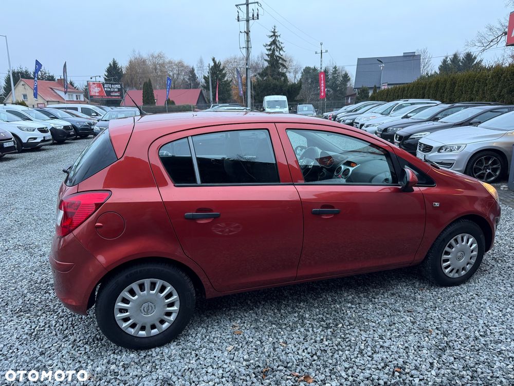 Opel Corsa 1.2 16V Essentia - 12