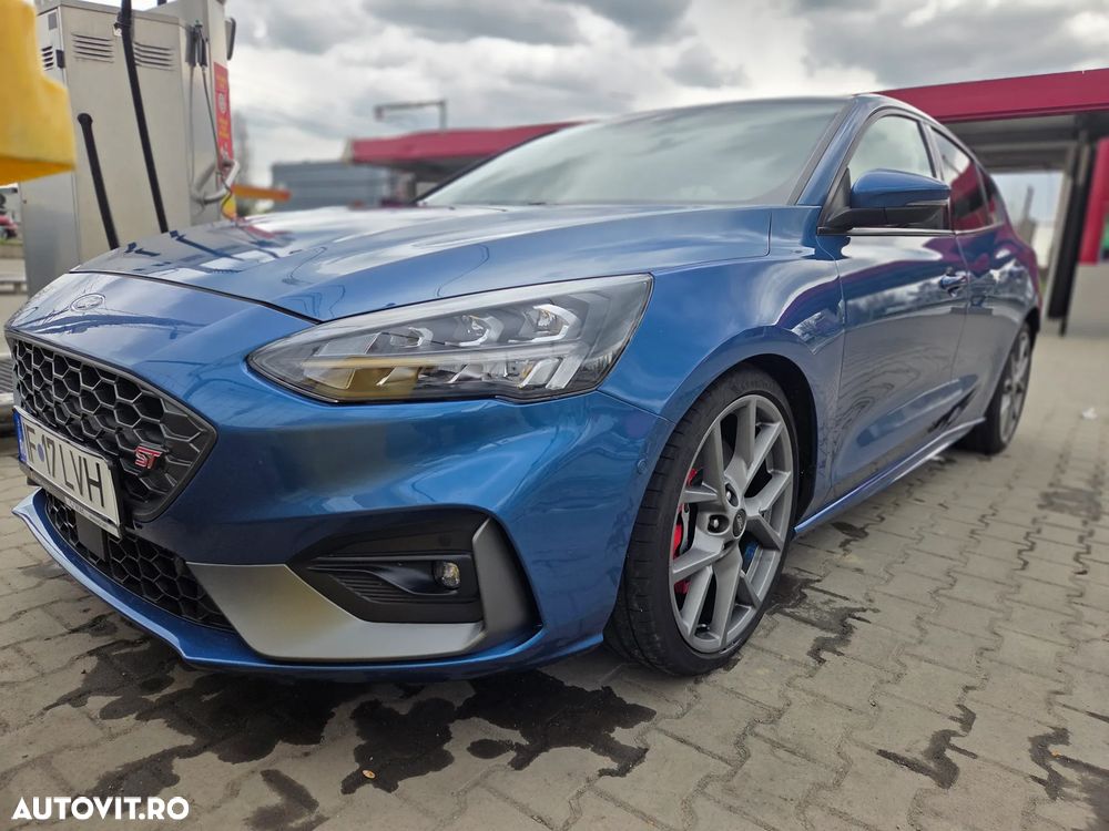 Ford Focus - 1
