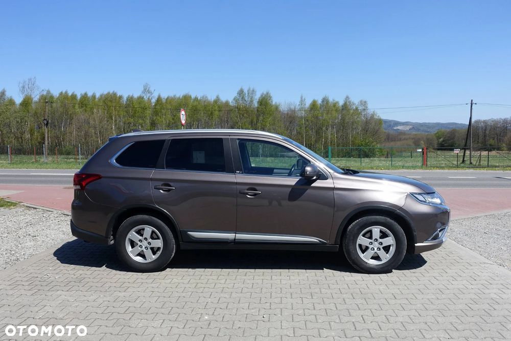 Mitsubishi Outlander 2.2 DI-D 4WD Intense - 4