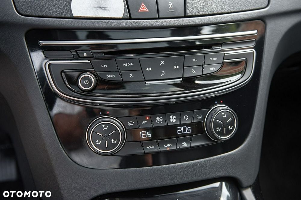 Peugeot 508 RXH 2.0 HDi HYbrid4 - 24