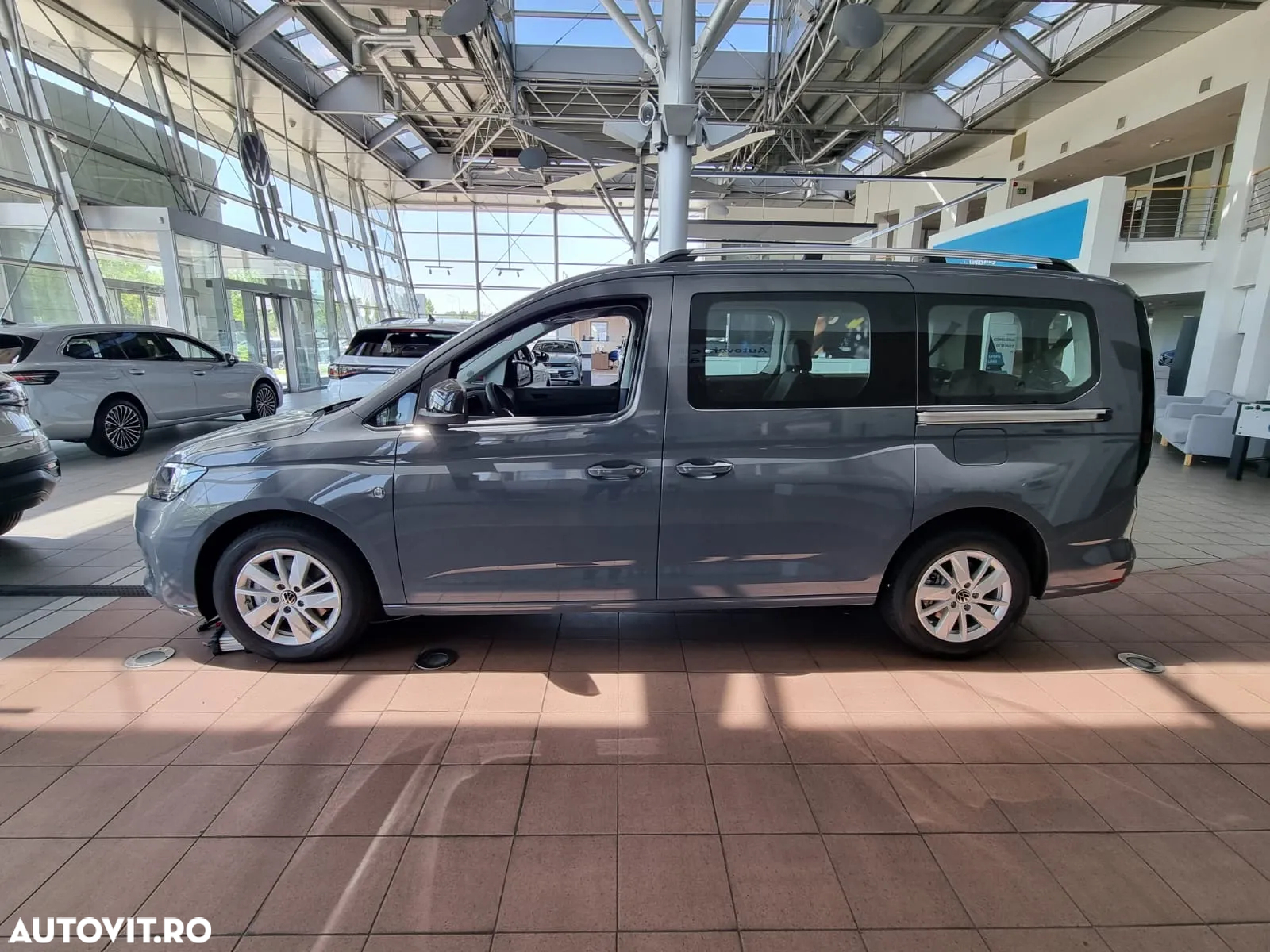 Volkswagen Caddy Maxi 2.0 TDI 75 kW Life - 4