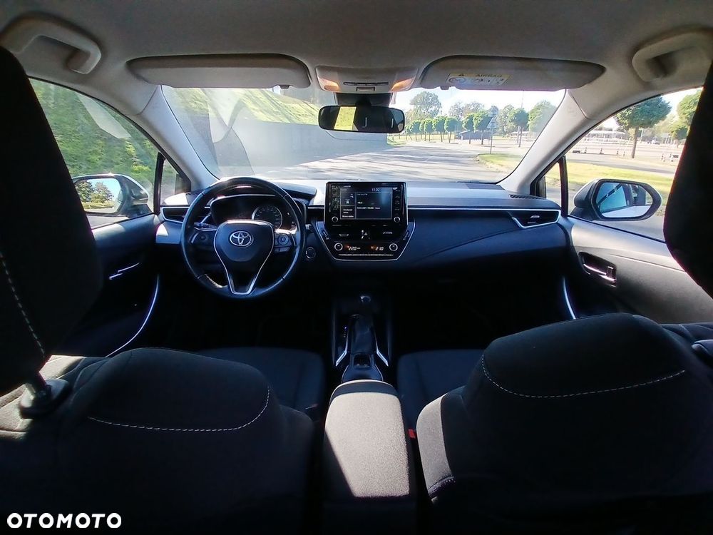Toyota Corolla 1.8 Hybrid Comfort - 22