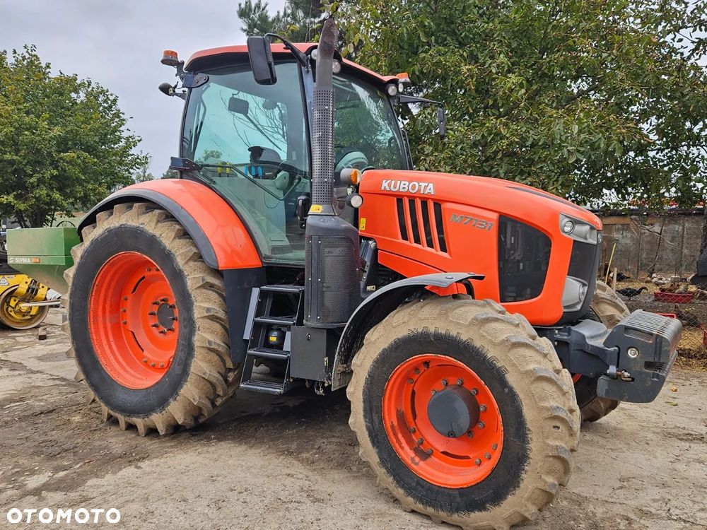 Kubota M7131 - 32