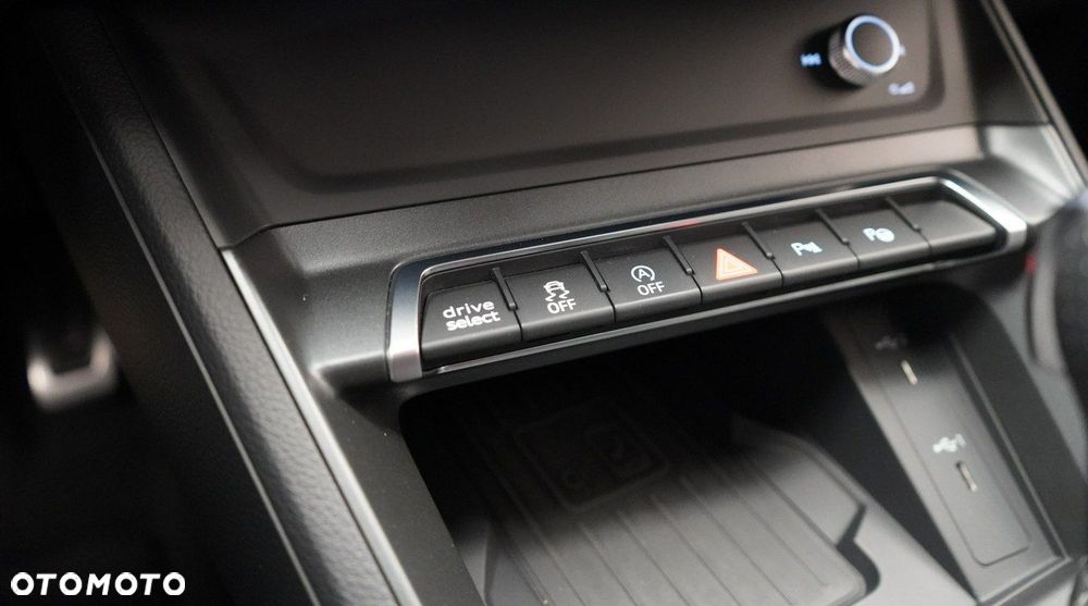 Audi Q3 Sportback - 28