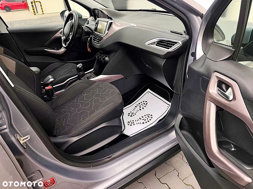Peugeot 2008 1.2 Pure Tech Active - 22