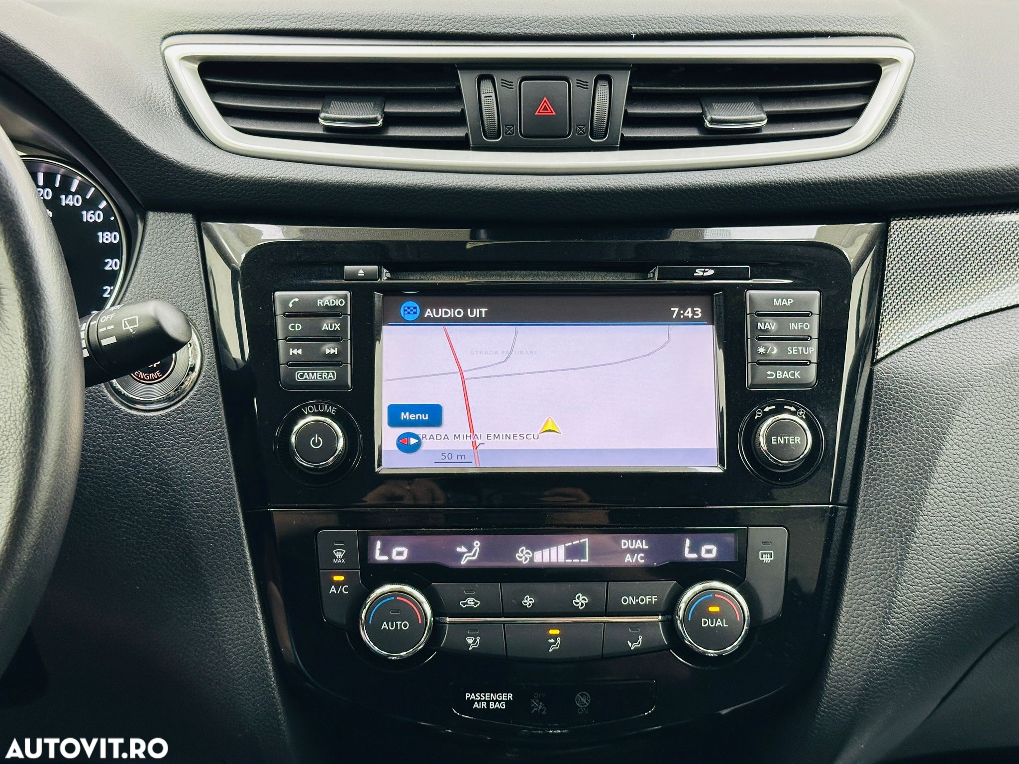 Nissan X-Trail - 40