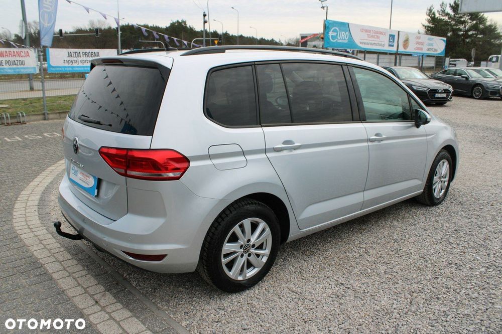 Volkswagen Touran - 7