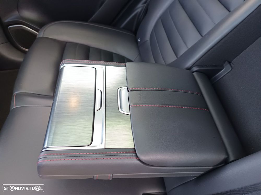 MG EHS 1.5 T-GDI Plug-in Hybrid Luxury - 32