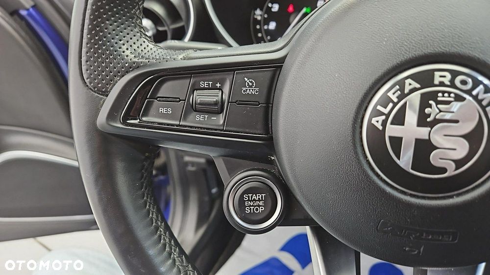 Alfa Romeo Giulia 2.0 Turbo Veloce Q4 - 15