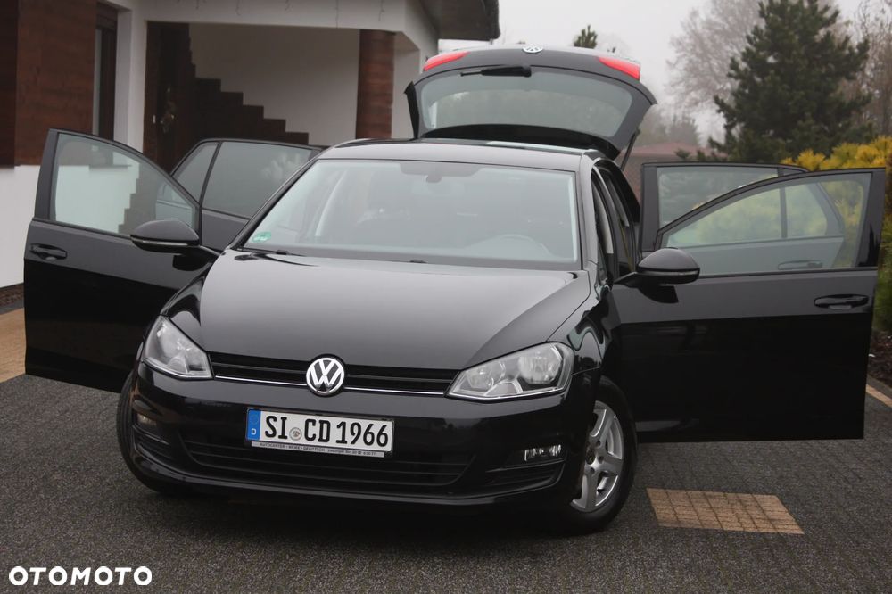 Volkswagen Golf 1.2 TSI MATCH - 1