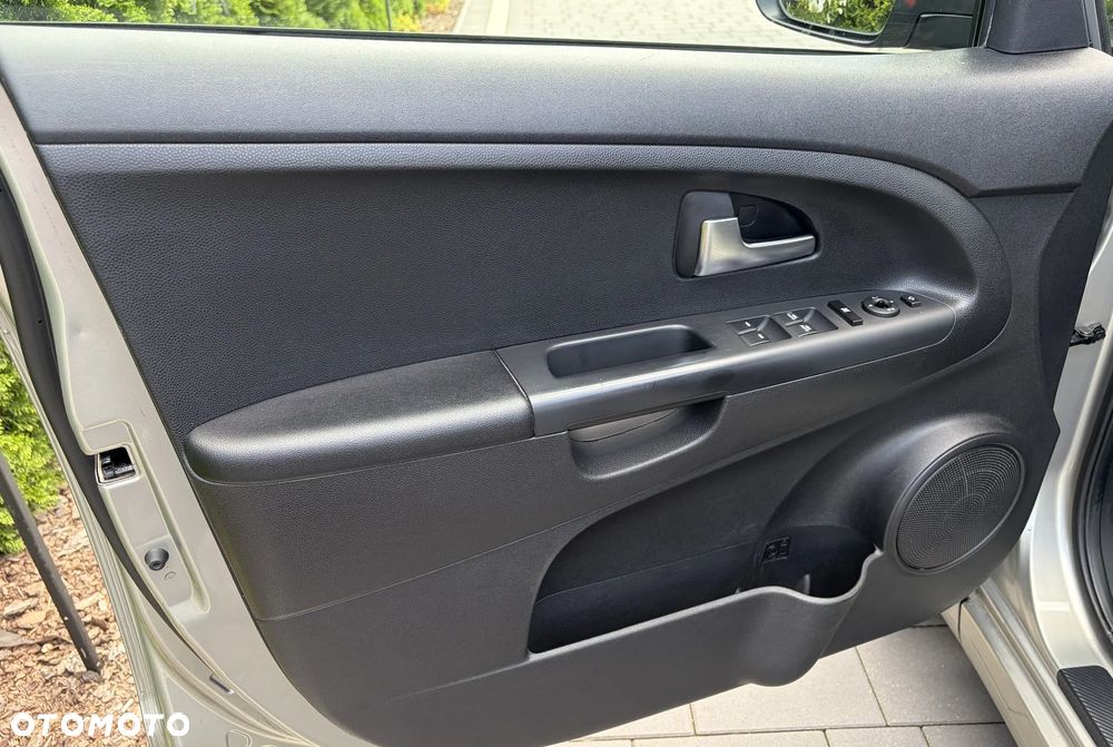 Kia Venga 1.4 Business Line - 18