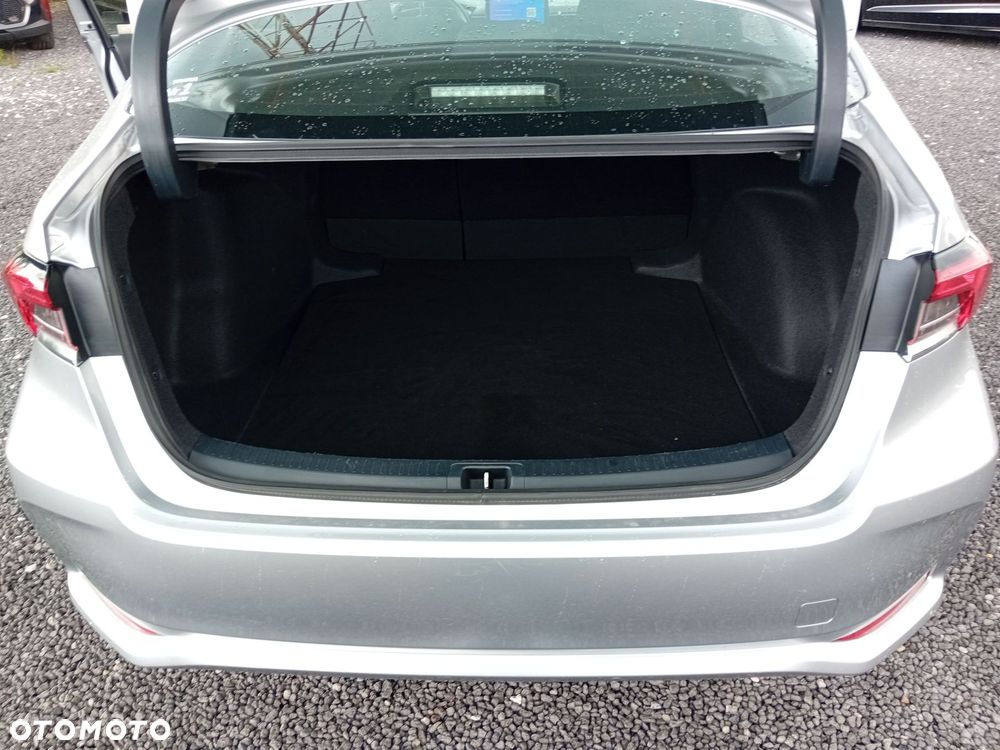 Toyota Corolla 1.8 Hybrid Comfort - 17