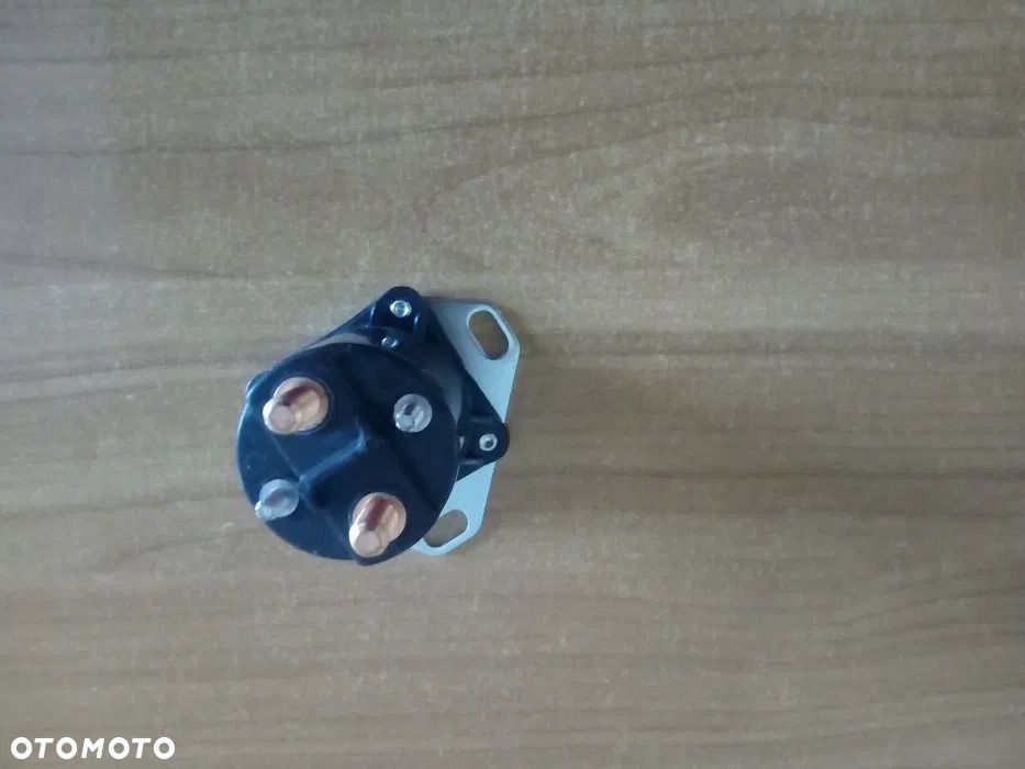 Wyłącznik elektromagnetyczny do maszyn Huty Stalowa Wola