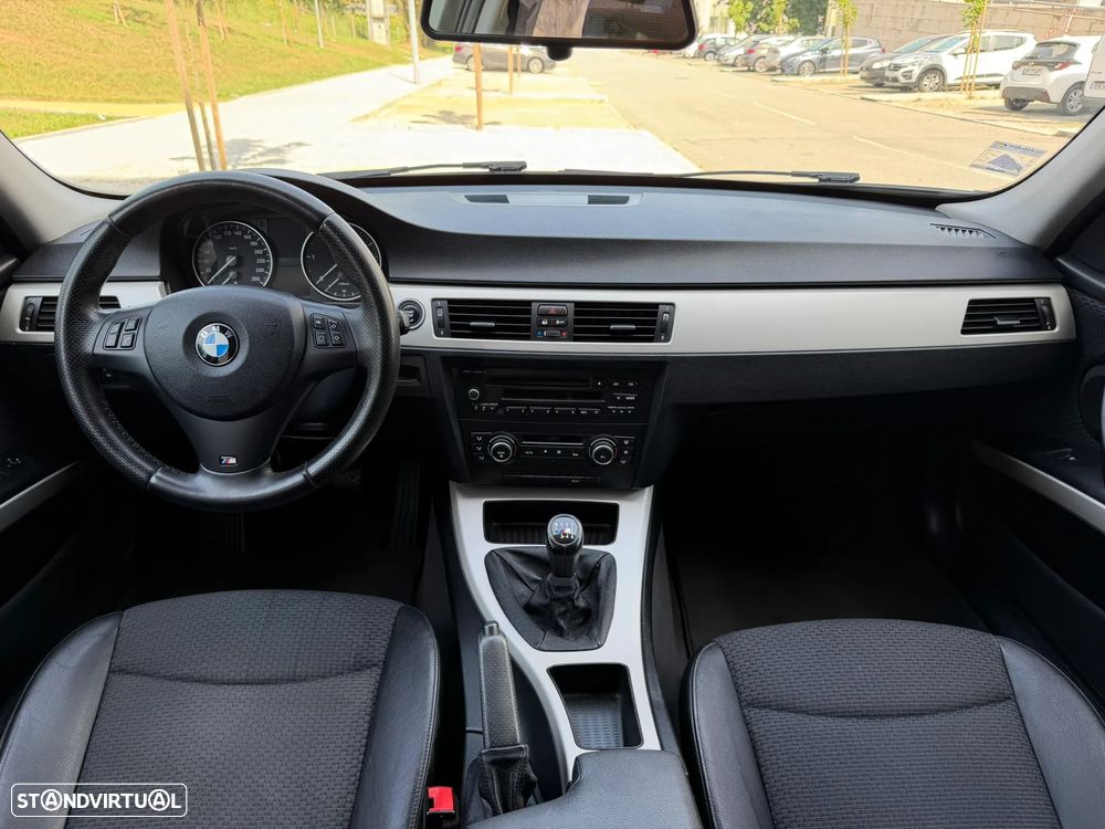 BMW 318 d Sport - 7