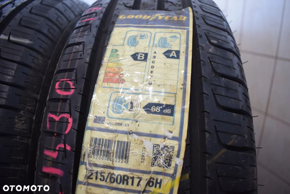 R17 215/60 Goodyear Efficient GRIP SUV 4x4 Cena za parę - 3