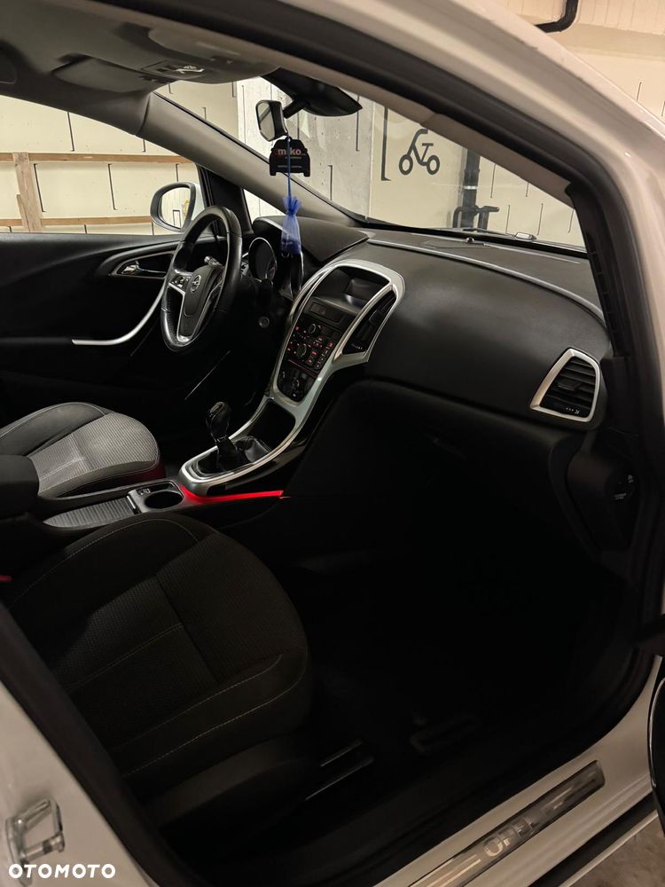 Opel Astra 1.4 Turbo - 7