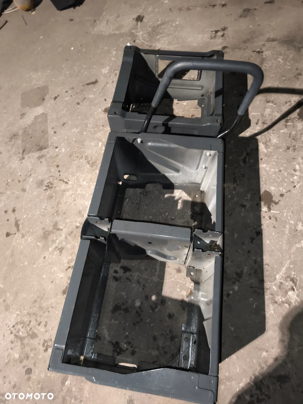 Podstawa fotela kierowcy pasażera MB Sprinter w906 w907 szara