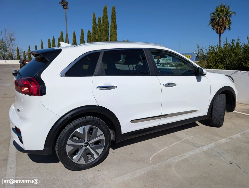 Kia e-Niro Vision - 25