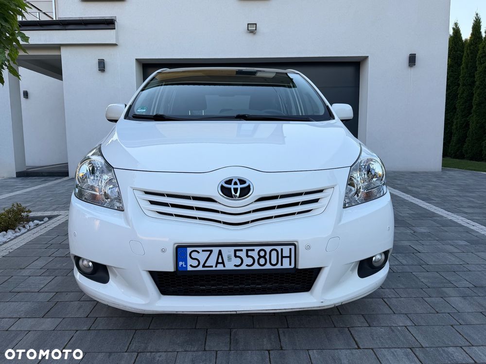 Toyota Verso - 2