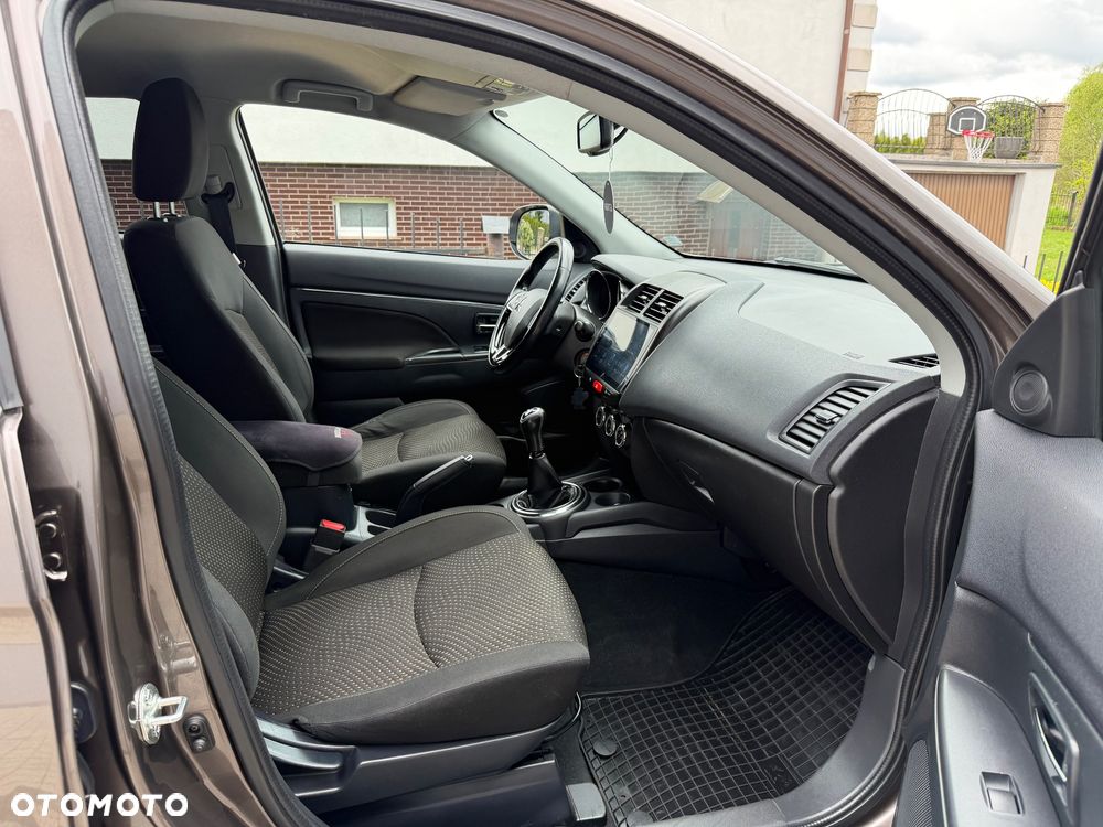 Mitsubishi ASX 1.6 2WD Invite - 15