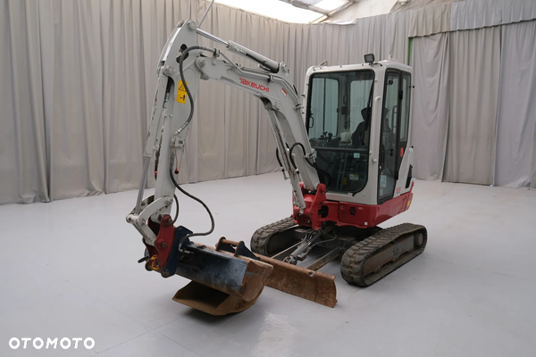 Takeuchi TB225