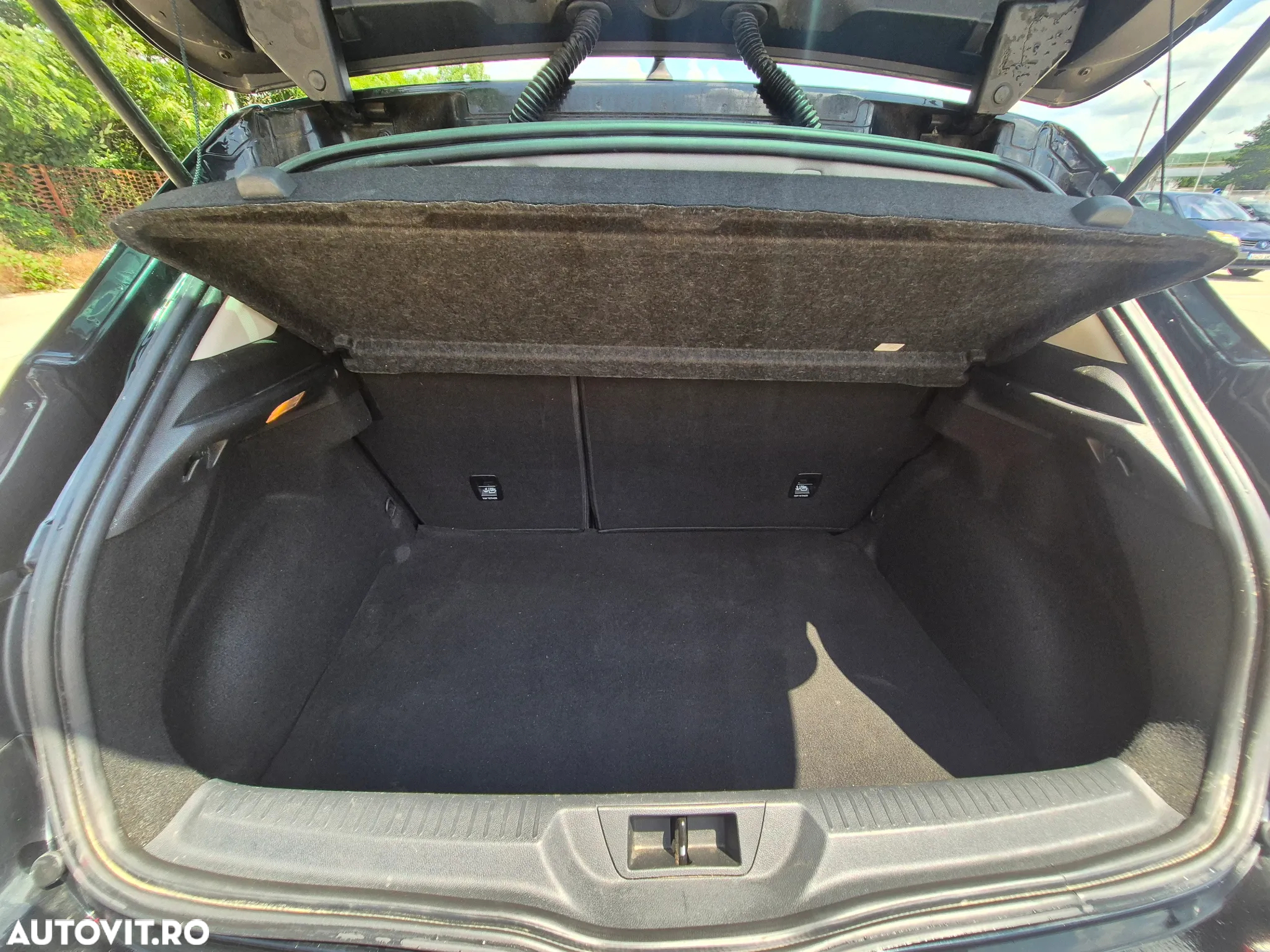 Renault Megane ENERGY dCi EDC Intens - 11