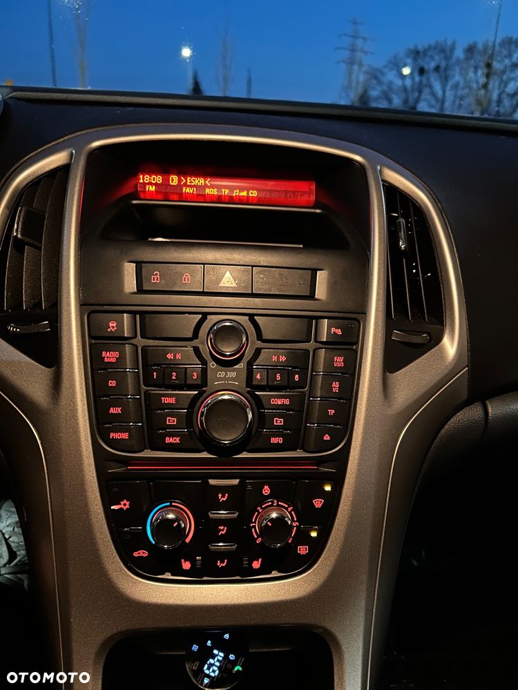 Opel Astra 1.4 Turbo - 32