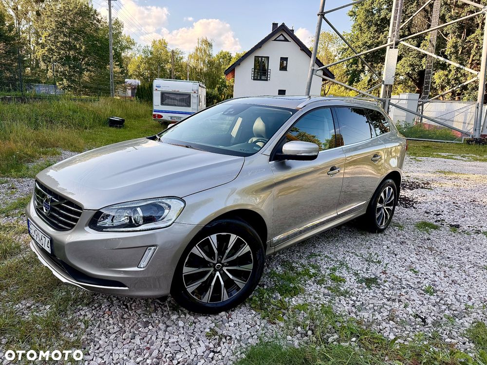Volvo XC 60 T6 AWD Momentum - 4