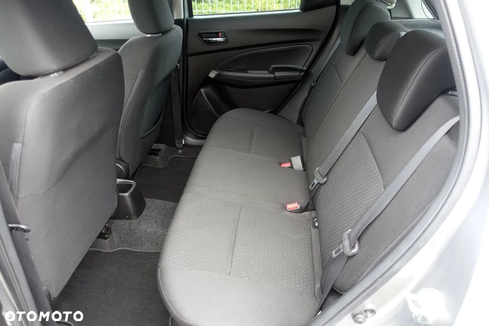 Suzuki Swift 1.2 Dualjet Hybrid Allgrip Comfort - 16