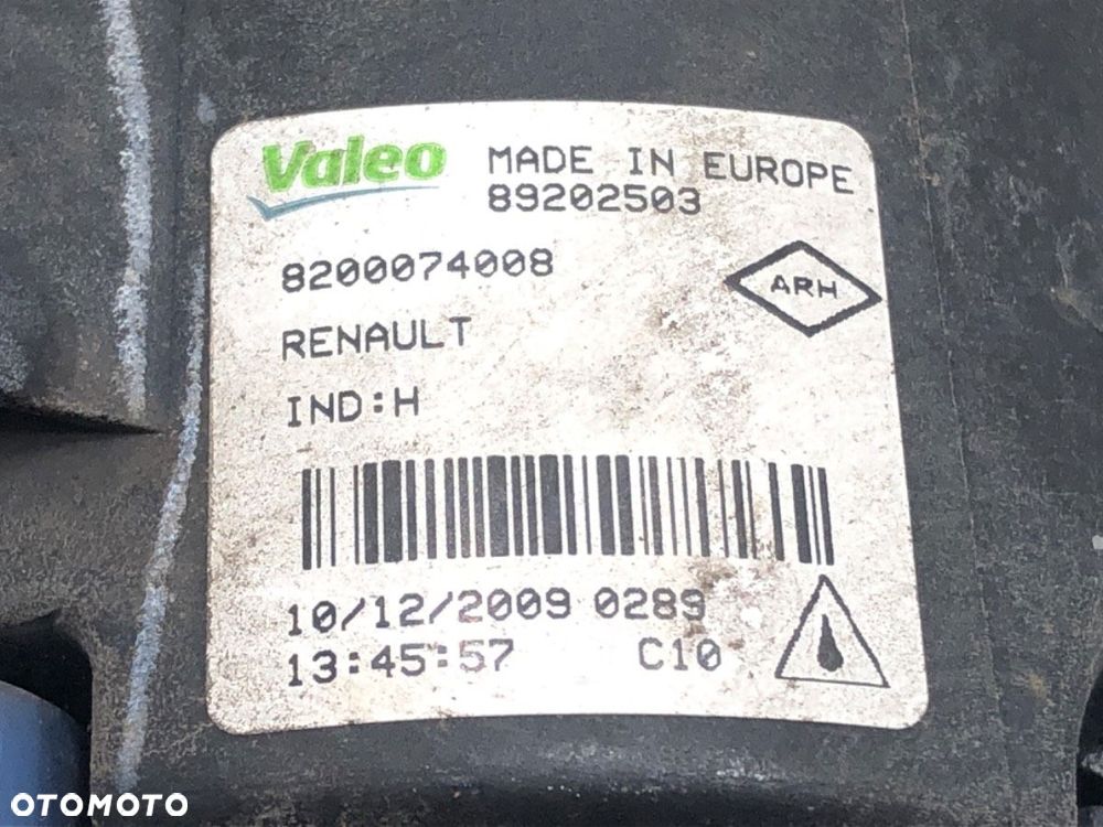 HALOGEN PRAWY PRZÓD  RENAULT MEGANE III liftback (BZ0/1_, B3_) 2008 - 2022 1.6 16V (BZ1B, BZ1H) 81 - 4