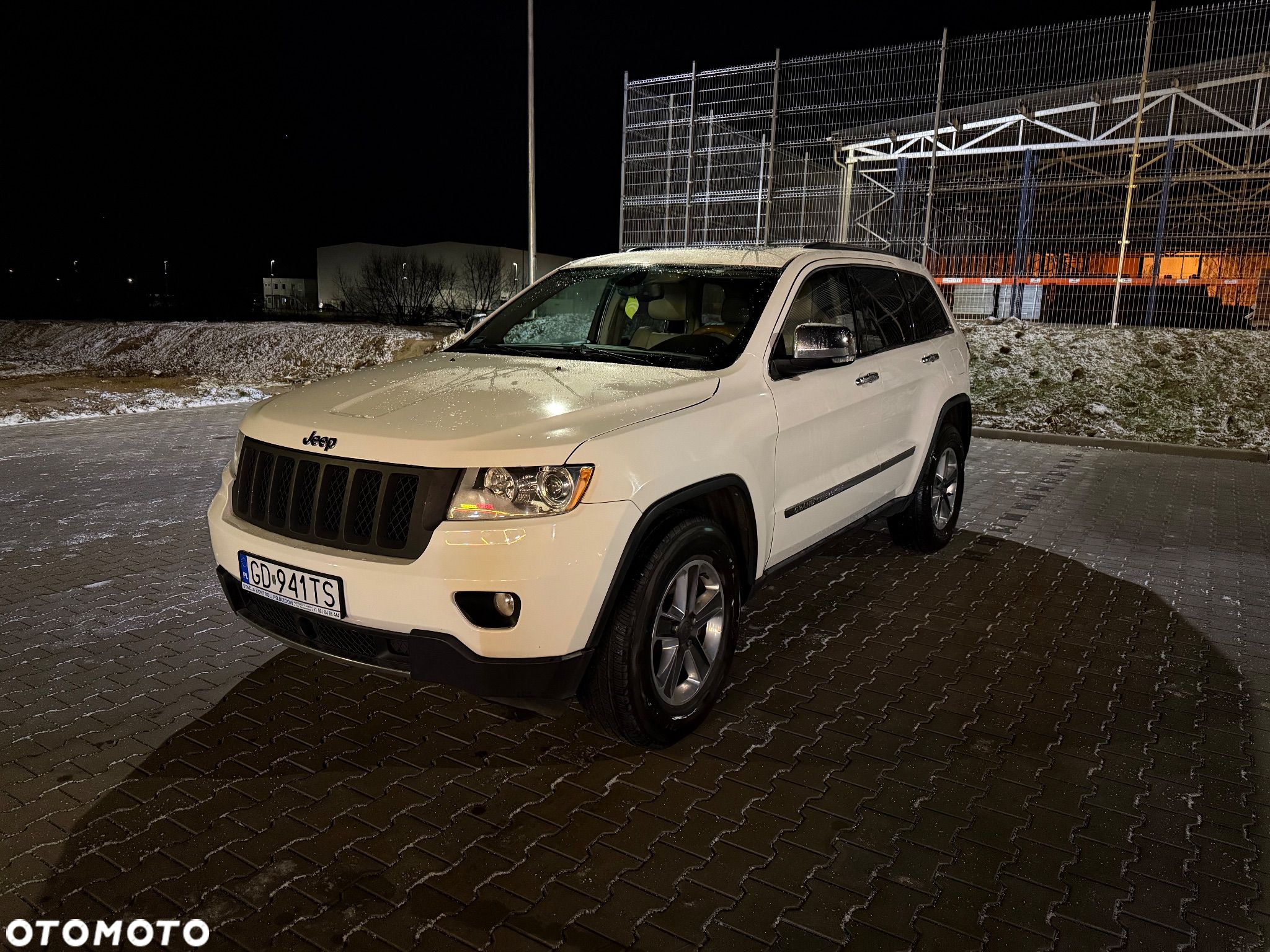 Jeep Grand Cherokee - 1