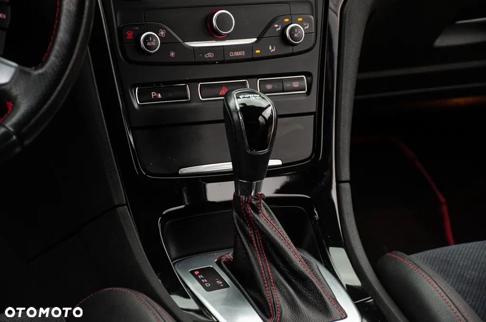 Ford Mondeo 2.0 EcoBoost Titanium S - 33