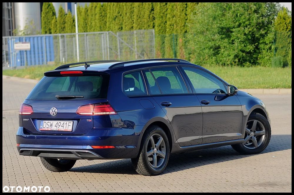 Volkswagen Golf 1.6 TDI SCR Comfortline - 19