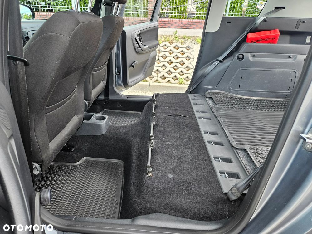 Skoda Roomster 1.2 TSI Style - 36