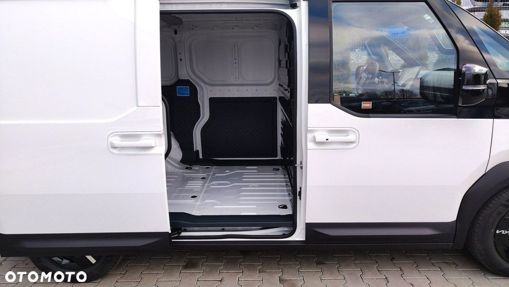Kia PV5 - 26