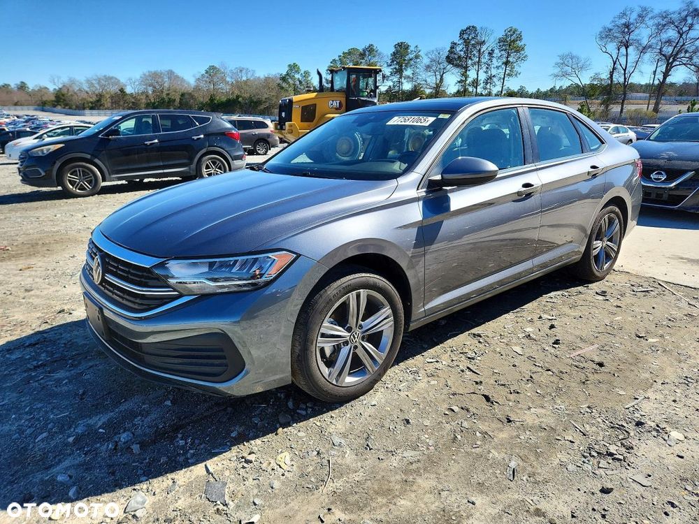 Volkswagen Jetta - 2