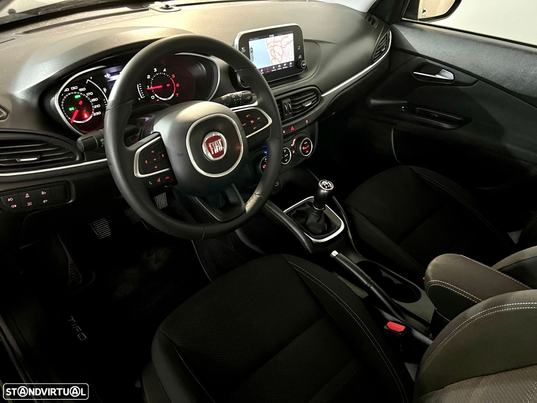 Fiat Tipo Station Wagon 1.3 M-Jet Lounge - 11