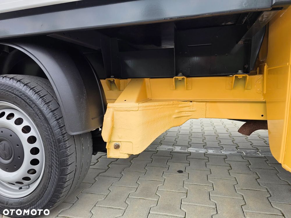 Volkswagen Transporter - 21